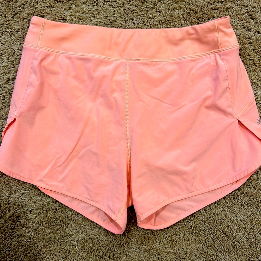 Athleta Girl run the world shorts XXL/16